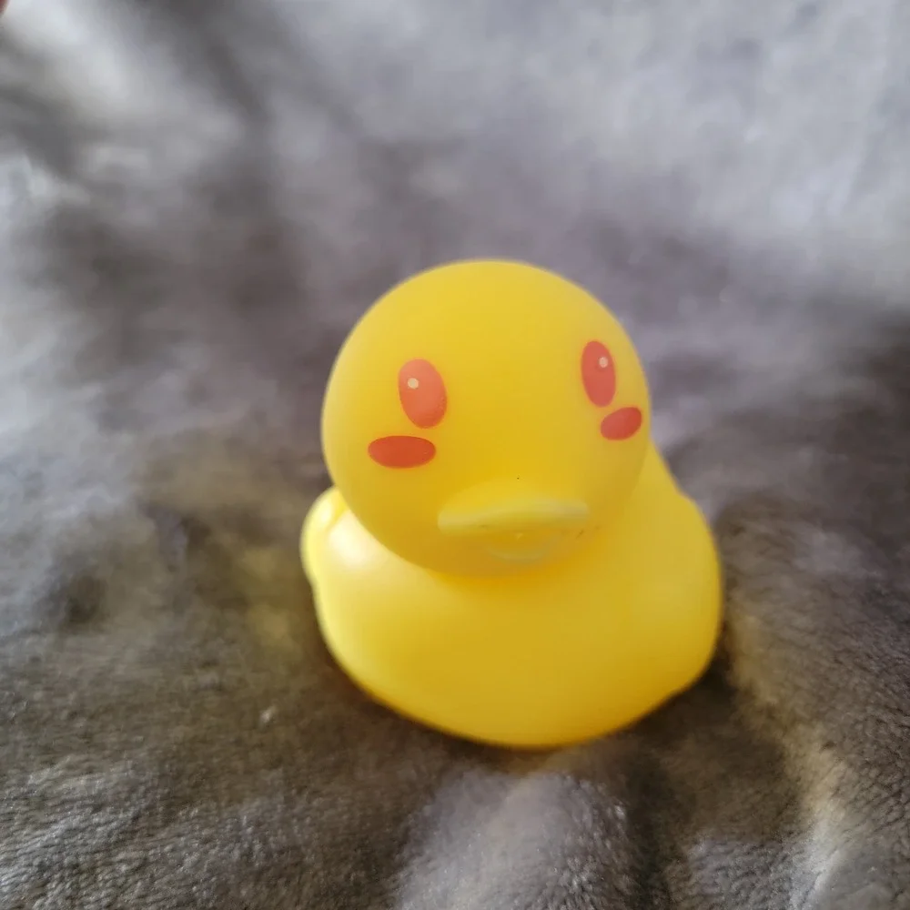 Unbranded Rubber Ducky Toy Unisex OS Yellow Excellent Toy Bath Collectibles